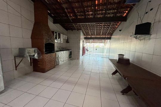 Casa à venda com 4 quartos, 280m² em Vila Sapopemba, São Paulo