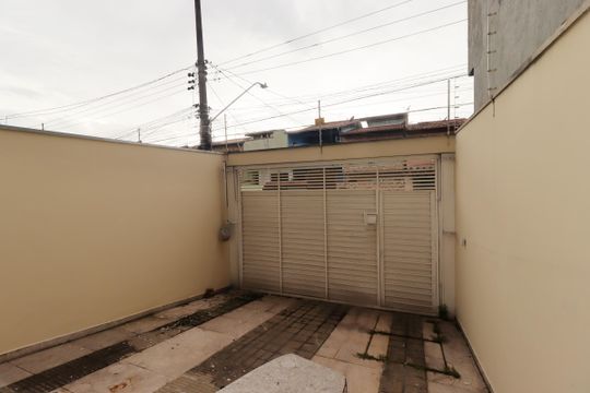 Garagem de casa à venda com 2 quartos, 143m² em Jardim Rina, Santo André