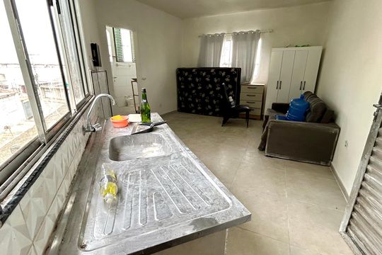 Cozinha de kitnet/studio para alugar com 1 quarto, 30m² em Jardim Presidente Dutra, Guarulhos