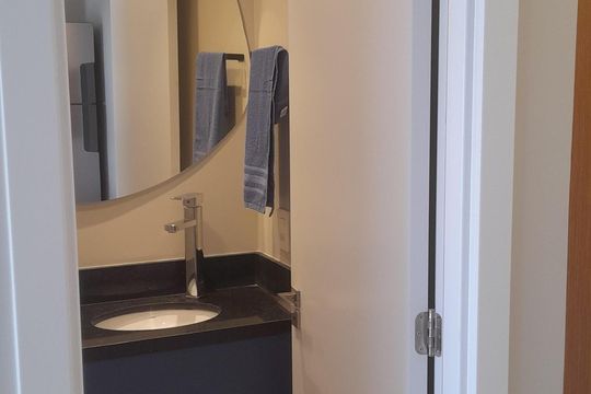 Banheiro de apartamento para alugar com 1 quarto, 46m² em Cidade Baixa, Porto Alegre