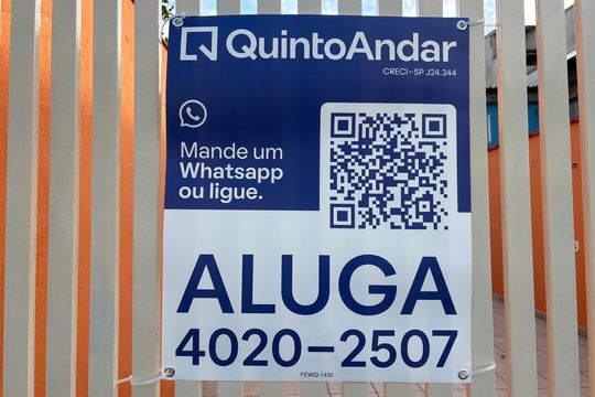 Placa instalada de casa para alugar com 2 quartos, 250m² em Jardim Novo Carrao, São Paulo