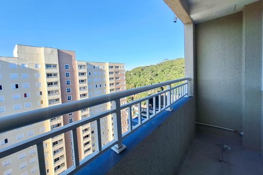 Sala de apartamento para alugar com 2 quartos, 40m² em Rio do Ouro, São Gonçalo