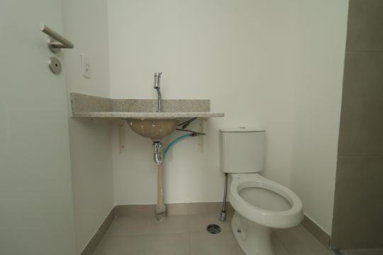 Banheiro Social de apartamento à venda com 3 quartos, 90m² em Vila Mariana, São Paulo
