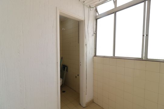 Área de Serviço de apartamento para alugar com 3 quartos, 80m² em Vila Sofia, São Paulo