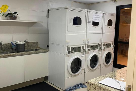 Área externa de apartamento à venda com 1 quarto, 33m² em Portão, Curitiba