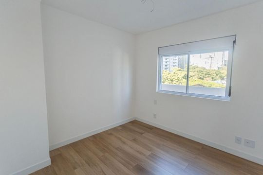 Suíte 1 de apartamento à venda com 2 quartos, 77m² em Santa Efigênia, Belo Horizonte