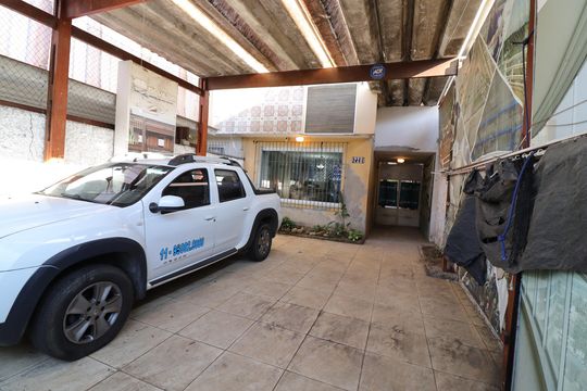 Garagem de casa para alugar com 3 quartos, 197m² em Veleiros, São Paulo