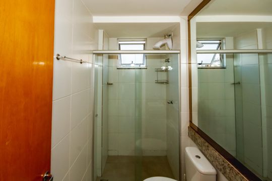 Banheiro Social de apartamento para alugar com 1 quarto, 40m² em Ouro Preto, Belo Horizonte
