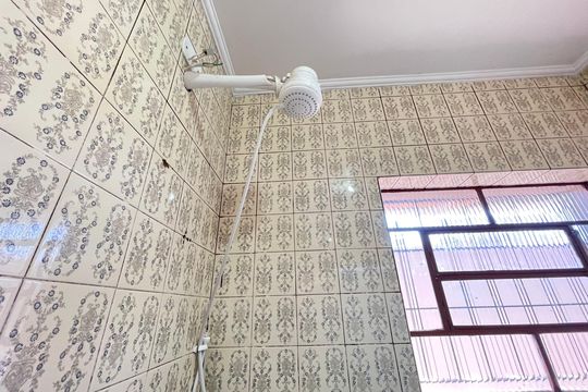 Banheiro de casa à venda com 2 quartos, 69m² em Jardim Cláudia, São Paulo
