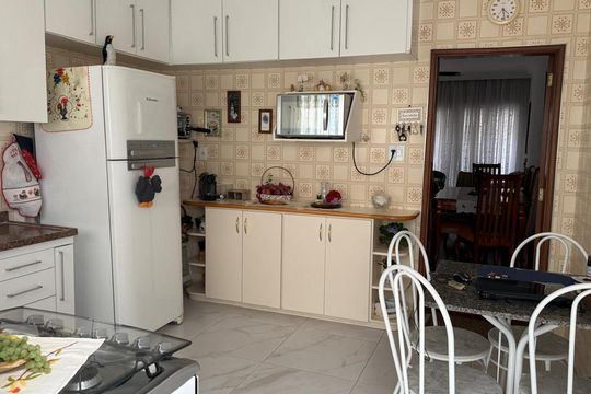 Cozinha de casa à venda com 2 quartos, 106m² em Mirandópolis, São Paulo