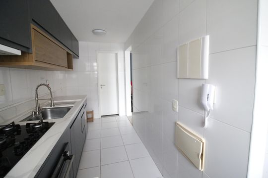 Cozinha de apartamento para alugar com 4 quartos, 165m² em Barra da Tijuca, Rio de Janeiro