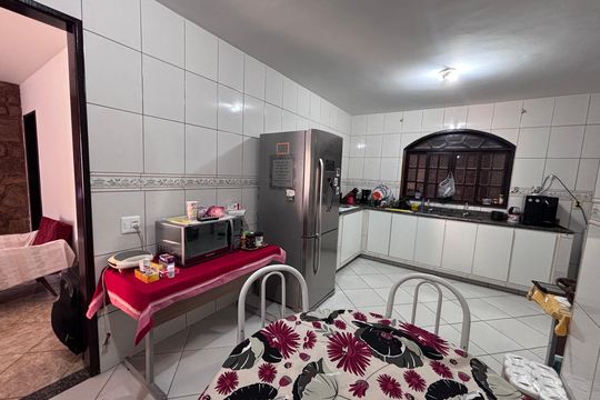 Cozinha de casa de condomínio à venda com 3 quartos, 265m² em Vargem Pequena, Rio de Janeiro