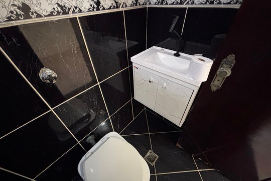 Banheiro da Suíte 2 de casa de condomínio à venda com 3 quartos, 265m² em Vargem Pequena, Rio de Janeiro