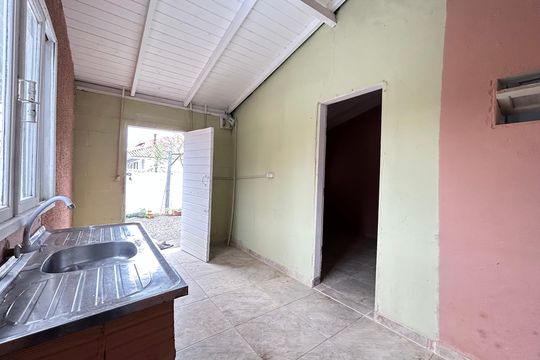 Cozinha  de casa para alugar com 1 quarto, 35m² em Campeche, Florianópolis
