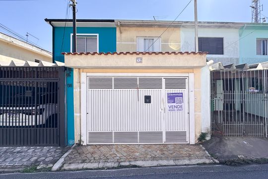 Fachada de casa à venda com 2 quartos, 140m² em Vila Israel, São Bernardo do Campo