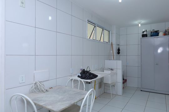 Cozinha de apartamento para alugar com 2 quartos, 46m² em Jardim Camargo Novo, São Paulo