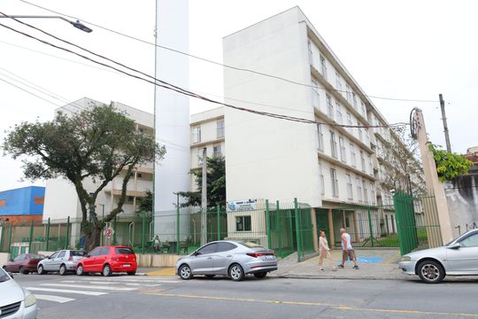 Fachada do condomínio de apartamento para alugar com 2 quartos, 46m² em Jardim Camargo Novo, São Paulo