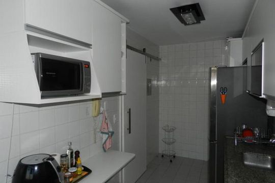 Cozinha de apartamento à venda com 2 quartos, 65m² em Barreto, Niterói