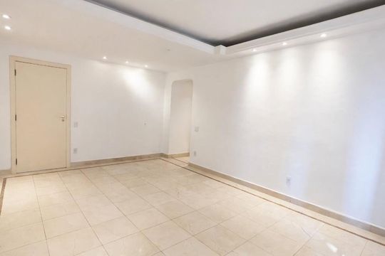 Apartamento à venda com 3 quartos, 96m² em Itaim Bibi, São Paulo