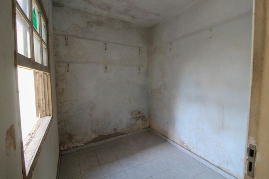 Quarto de Serviço de casa à venda com 4 quartos, 147m² em Jardim Bonfiglioli, São Paulo