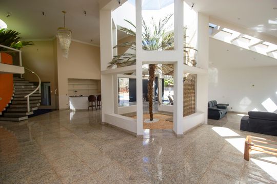 Casa para alugar com 6 quartos, 600m² em Q 24, Brasília