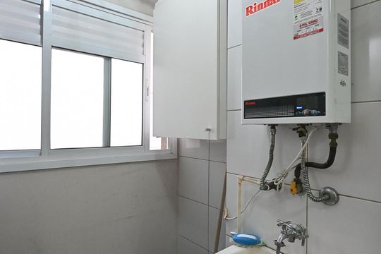 Área de Serviço  de apartamento para alugar com 2 quartos, 52m² em Jardim Monte Alegre, Taboão da Serra