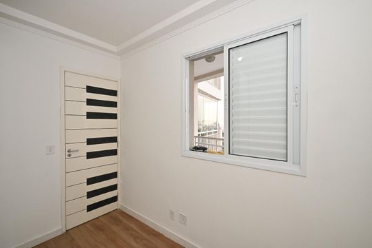 Quarto 2 de apartamento para alugar com 2 quartos, 52m² em Jardim Monte Alegre, Taboão da Serra