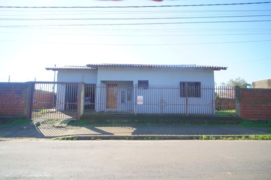 Fachada de casa à venda com 2 quartos, 100m² em Campina, São Leopoldo