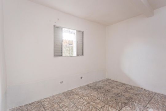 Casa para alugar com 1 quarto, 15m² em Vila Gilda, São Paulo