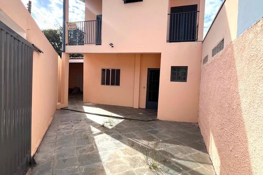 Quintal de casa para alugar com 3 quartos, 150m² em Vila Miguel Vicente Cury, Campinas