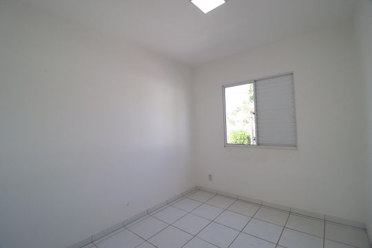 Quarto 2 de casa de condomínio para alugar com 3 quartos, 95m² em Morada da Colina, Uberlândia