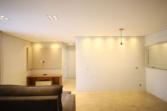 Sala de apartamento à venda com 2 quartos, 77m² em Centro, Osasco