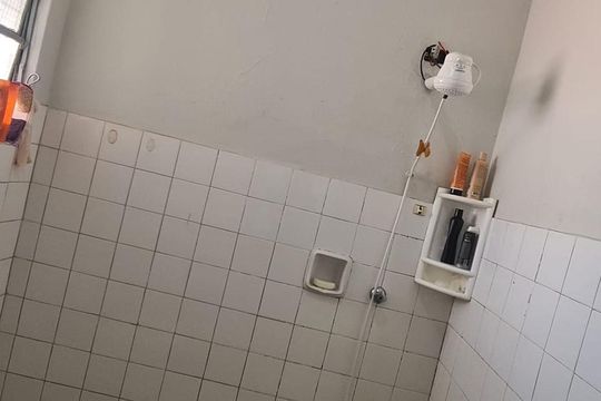 Banheiro 2 de casa à venda com 2 quartos, 115m² em Vila Iza, Campinas