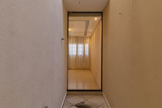 Corredor de casa à venda com 3 quartos, 147m² em Jardim Taquari, São Paulo