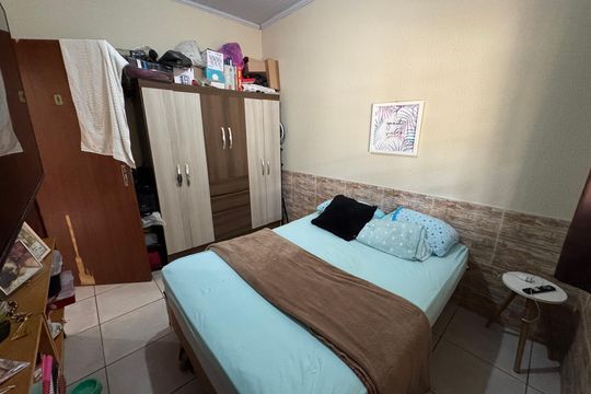 Casa à venda com 4 quartos, 126m² em Qr 617, Conj 4, Brasília