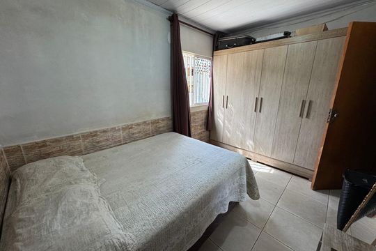 Casa à venda com 4 quartos, 126m² em Qr 617, Conj 4, Brasília