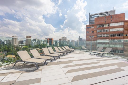 Piscina de apartamento para alugar com 1 quarto, 66m² em Pinheiros, São Paulo