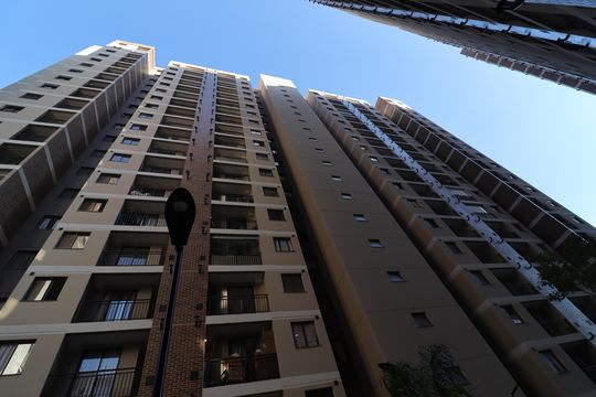Fachada do bloco de apartamento para alugar com 2 quartos, 49m² em Usina Piratininga, São Paulo