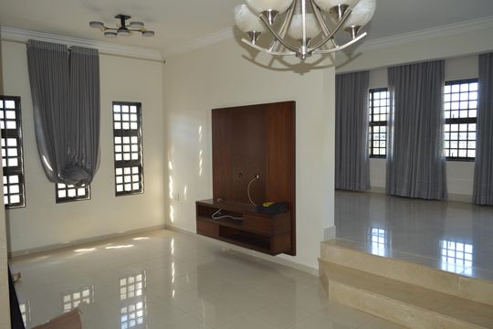 Casa para alugar com 3 quartos, 260m² em Ribeirânia, Ribeirão Preto