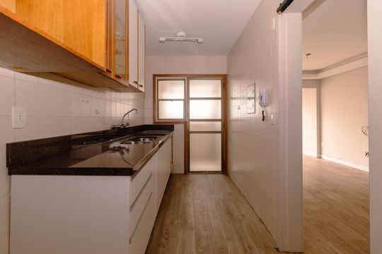 Cozinha de apartamento para alugar com 1 quarto, 78m² em Petrópolis, Porto Alegre