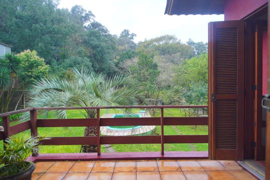 varanda do quarto 2 de casa para alugar com 6 quartos, 500m² em Freitas, Sapucaia do Sul