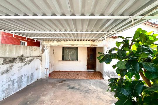 Garagem de casa à venda com 3 quartos, 128m² em Parque Industrial, Campinas