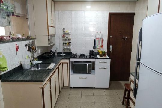 Cozinha de apartamento para alugar com 3 quartos, 150m² em Gutierrez, Belo Horizonte