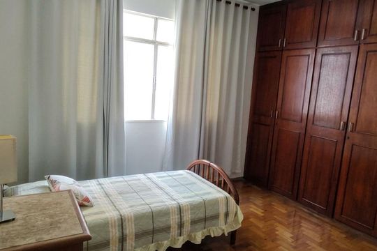 Quarto de apartamento para alugar com 3 quartos, 150m² em Gutierrez, Belo Horizonte