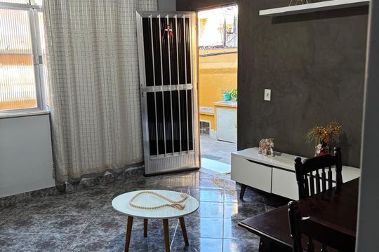 Casa à venda com 7 quartos, 320m² em Vigário Geral, Rio de Janeiro