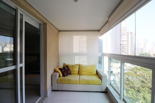 Varanda de kitnet/studio à venda com 1 quarto, 25m² em Itaim Bibi, São Paulo