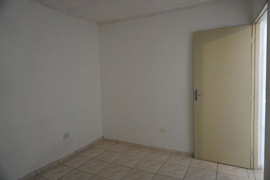 Casa para alugar com 2 quartos, 100m² em Conjunto Residencial José Bonifácio, São Paulo