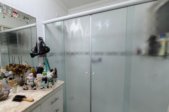 Casa de Condomínio para alugar com 3 quartos, 140m² em Parque Maria Helena, São Paulo