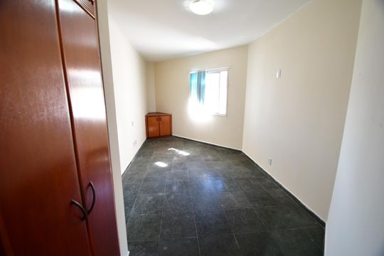 Quarto de apartamento à venda com 1 quarto, 58m² em Centro, Campinas