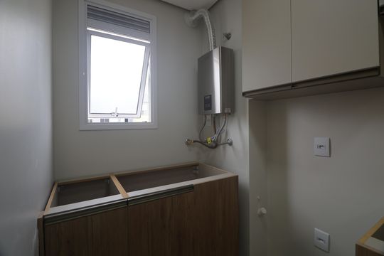 Cozinha - Armários de apartamento para alugar com 2 quartos, 50m² em Harmonia, Canoas